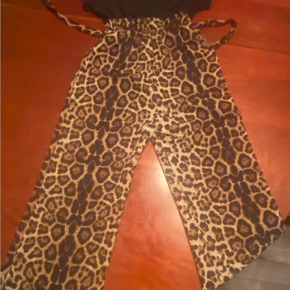 Girls black and cheetah print jumper - Picture 3 of 4